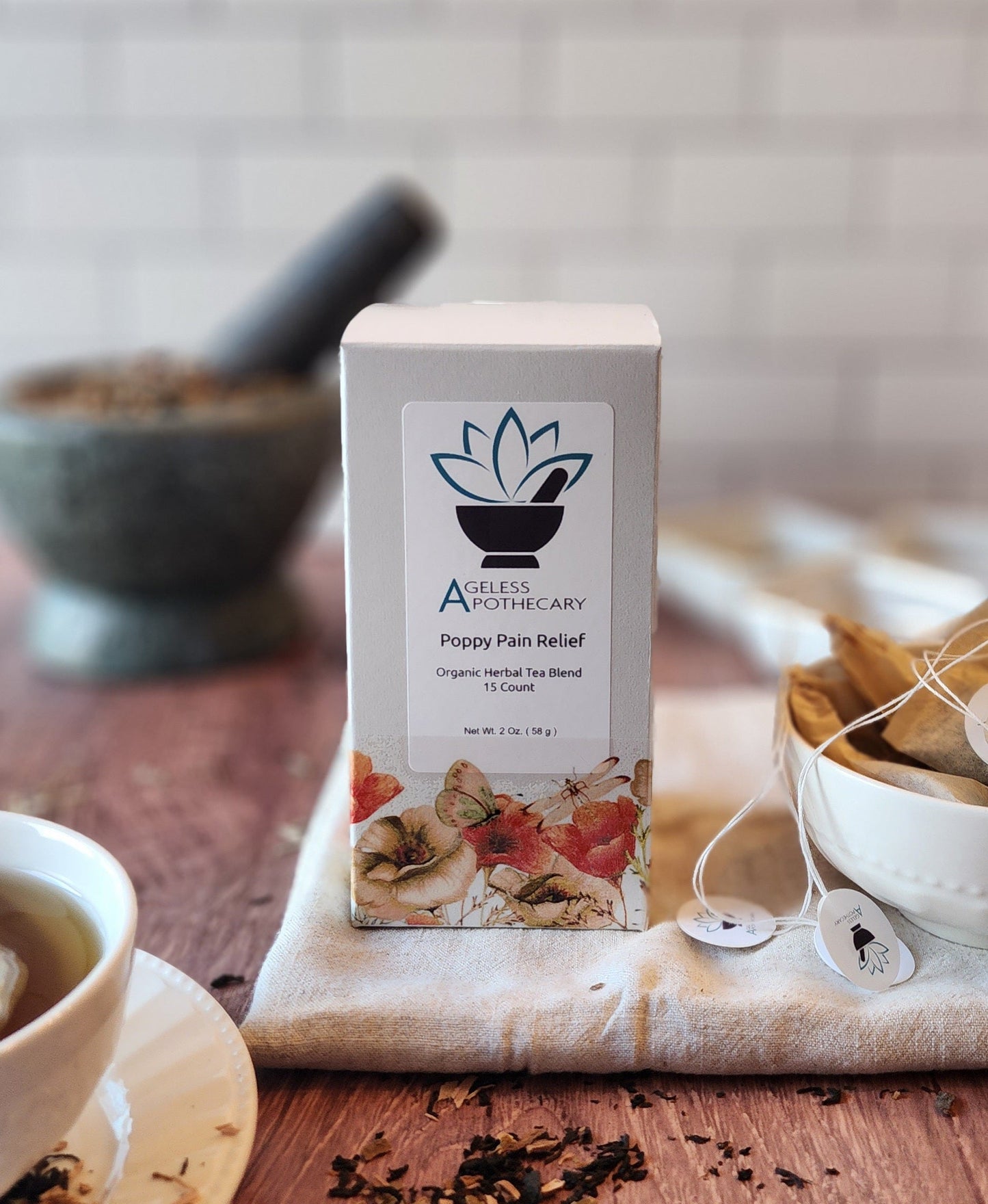 Poppy Herbal Loose Tea with Strainer